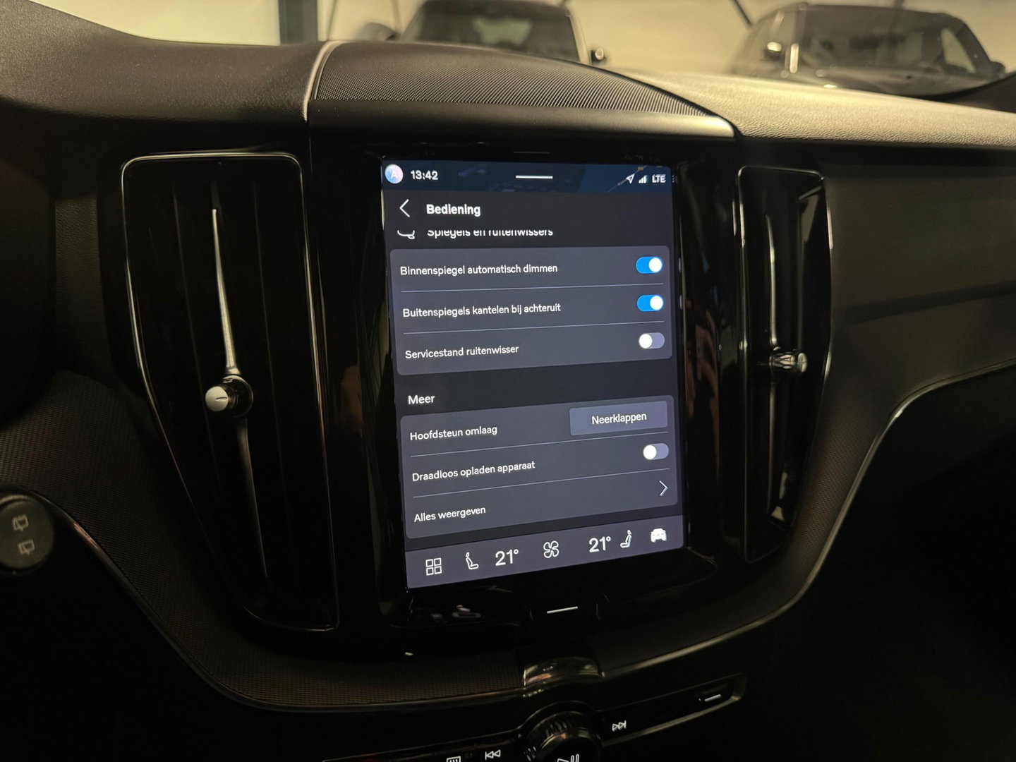 Volvo XC60 2.0 T6 Plug-in hybrid AWD R-Design PANO KEYLESS