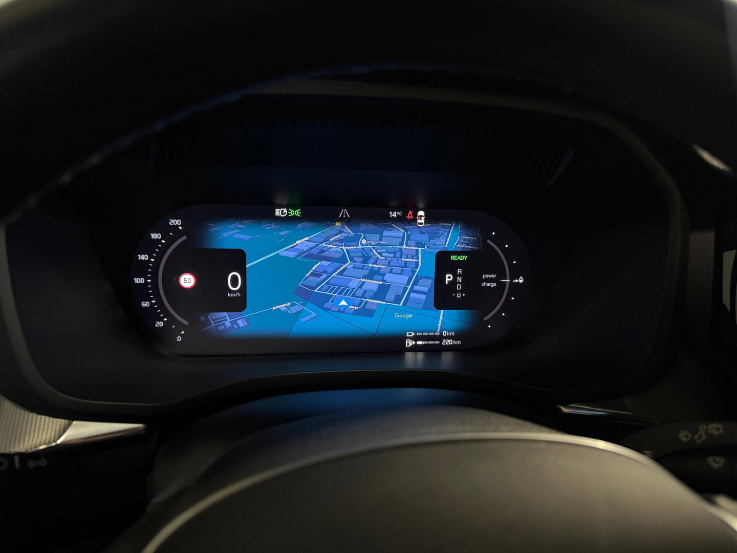 Volvo XC60 2.0 T6 Plug-in hybrid AWD R-Design PANO KEYLESS