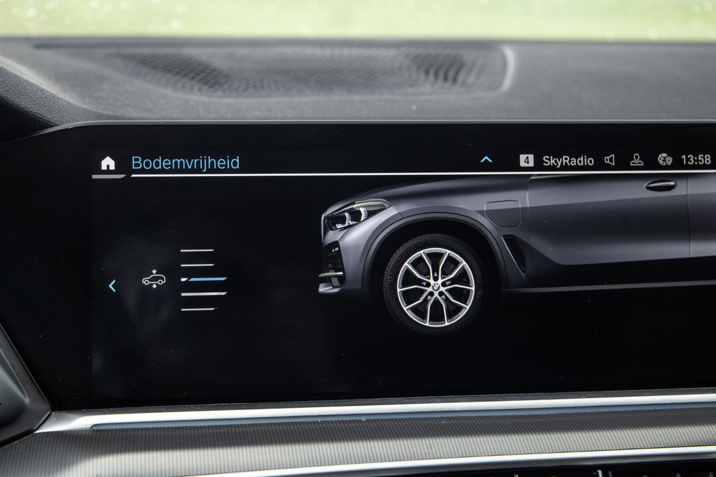 BMW X5 xDrive45e CARPLAY  / CAMERA / DEALER ONDERHOUDEN / BRUIN LEER / STOELVERWARMING