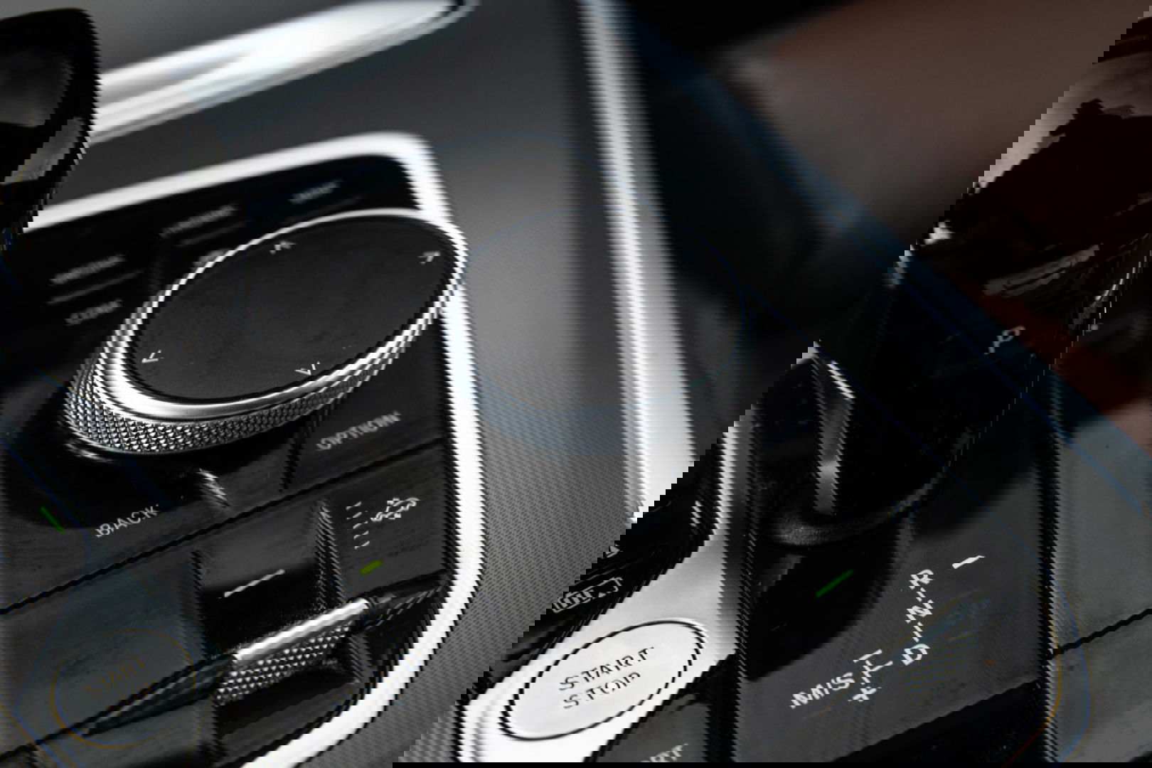 BMW X5 xDrive45e CARPLAY  / CAMERA / DEALER ONDERHOUDEN / BRUIN LEER / STOELVERWARMING