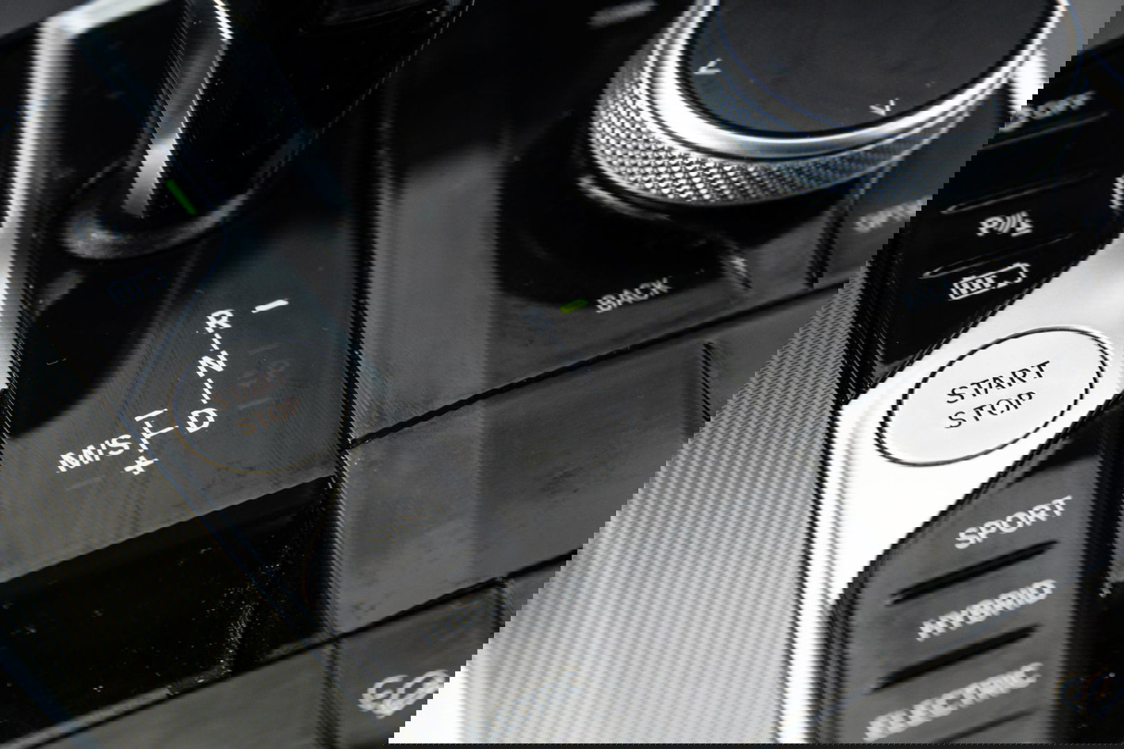 BMW X5 xDrive45e CARPLAY  / CAMERA / DEALER ONDERHOUDEN / BRUIN LEER / STOELVERWARMING