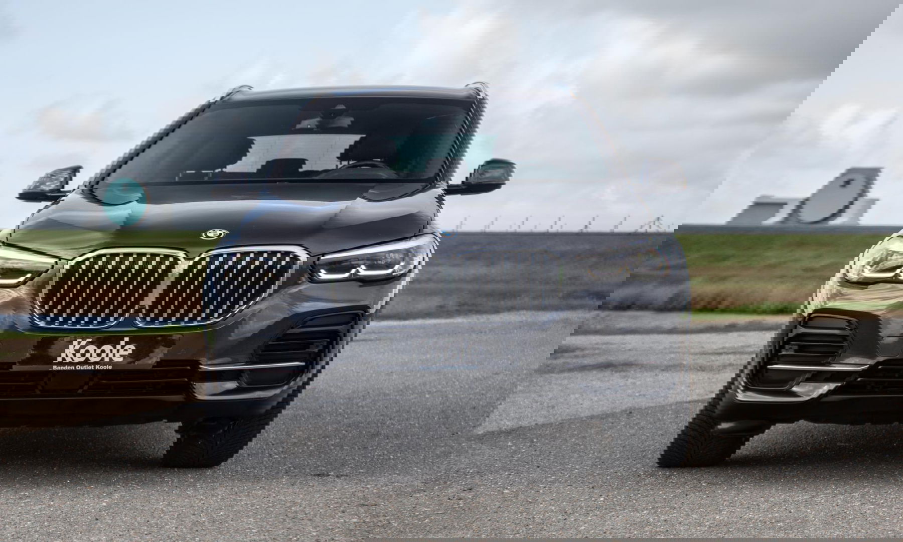 BMW X5 xDrive45e CARPLAY  / CAMERA / DEALER ONDERHOUDEN / BRUIN LEER / STOELVERWARMING