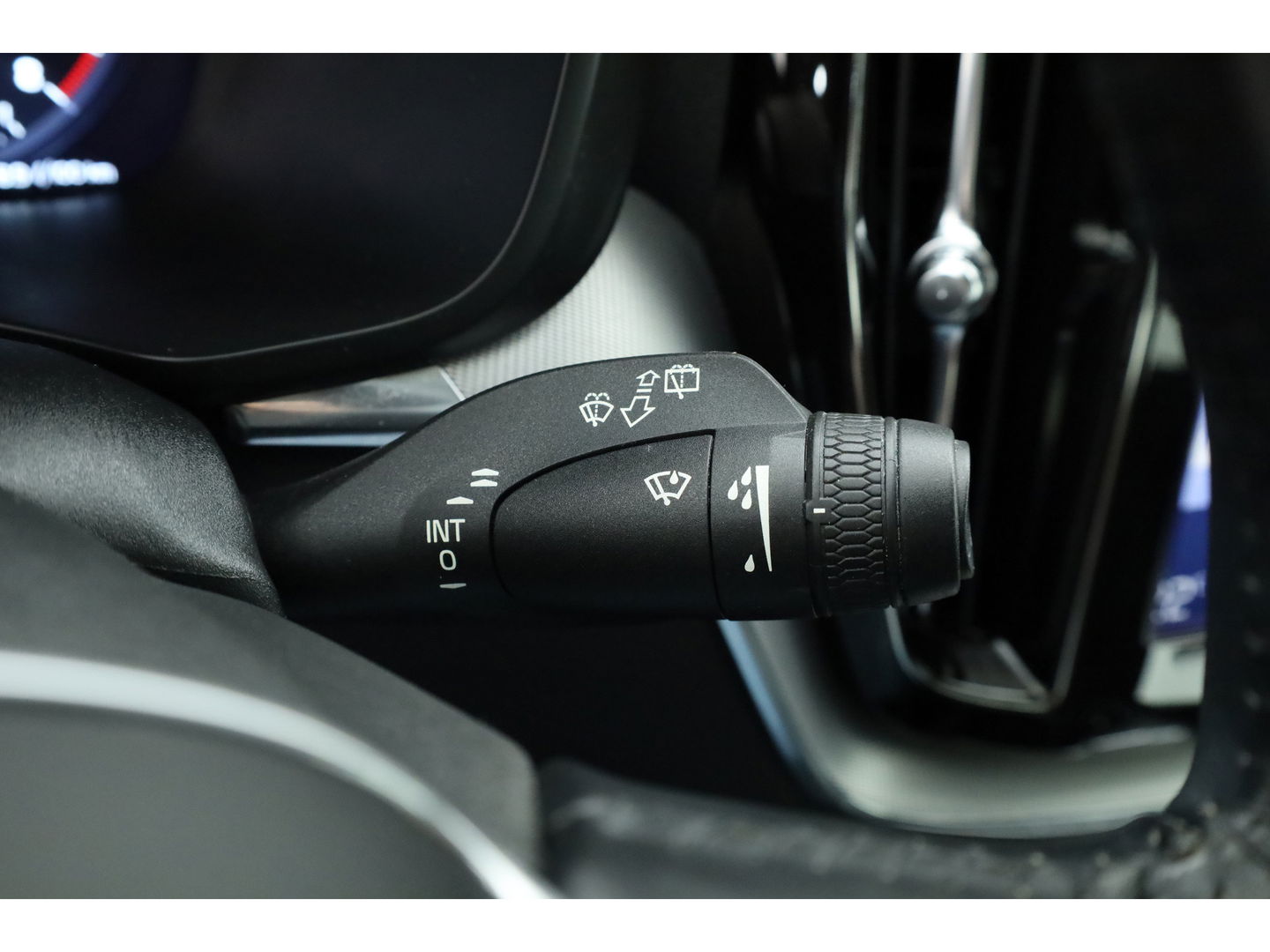 Volvo XC60 2.0 T5 AWD Inscription | Luchtvering | ACC | Trekhaak 2400KG | Blis | Camera | Leer |