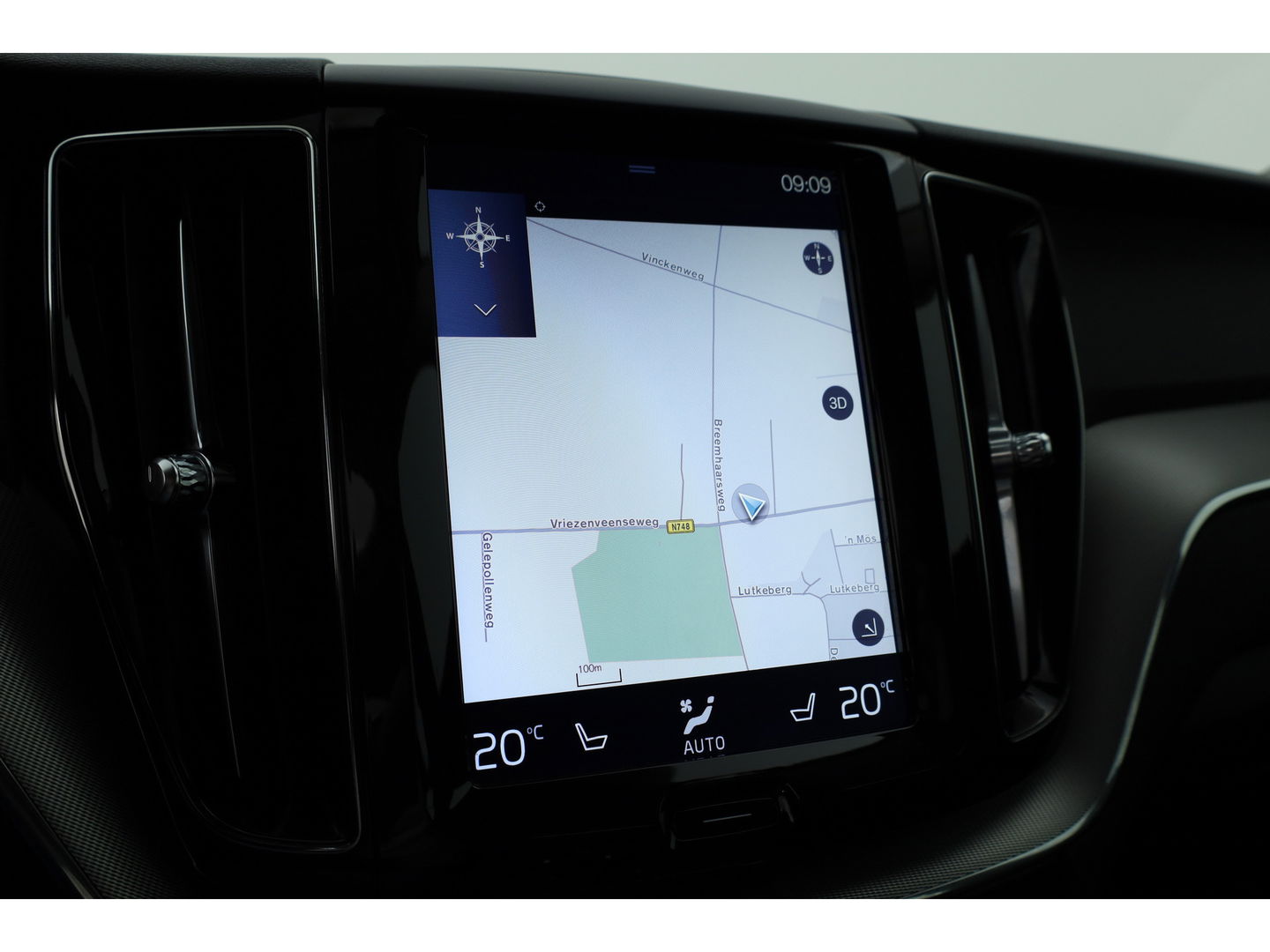 Volvo XC60 2.0 T5 AWD Inscription | Luchtvering | ACC | Trekhaak 2400KG | Blis | Camera | Leer |