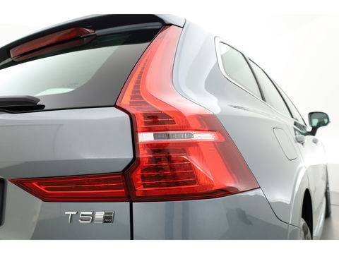 Volvo XC60 2.0 T5 AWD Inscription | Luchtvering | ACC | Trekhaak 2400KG | Blis | Camera | Leer |