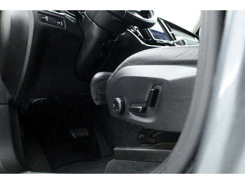 Volvo XC60 2.0 T5 AWD Inscription | Luchtvering | ACC | Trekhaak 2400KG | Blis | Camera | Leer |