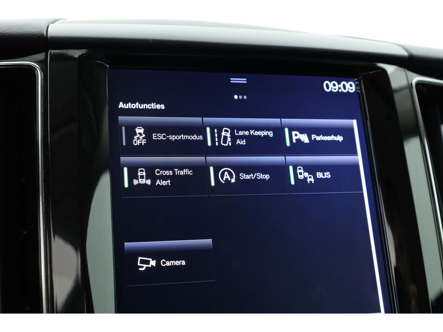 Volvo XC60 2.0 T5 AWD Inscription | Luchtvering | ACC | Trekhaak 2400KG | Blis | Camera | Leer |