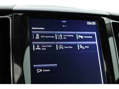 Volvo XC60 2.0 T5 AWD Inscription | Luchtvering | ACC | Trekhaak 2400KG | Blis | Camera | Leer |