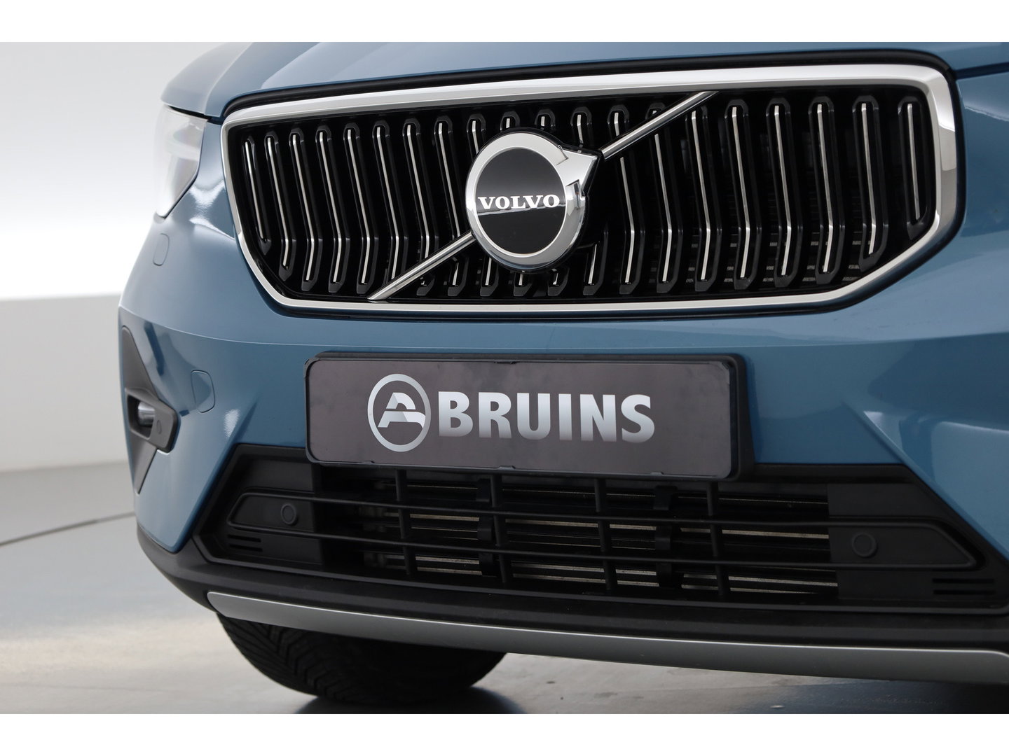 Volvo XC40 1.5 T5 Plug-in hybrid Core Bright | Adap. Cruise | Stoel+  stuurverw. | Dodehoek | Camera | 19 inch |