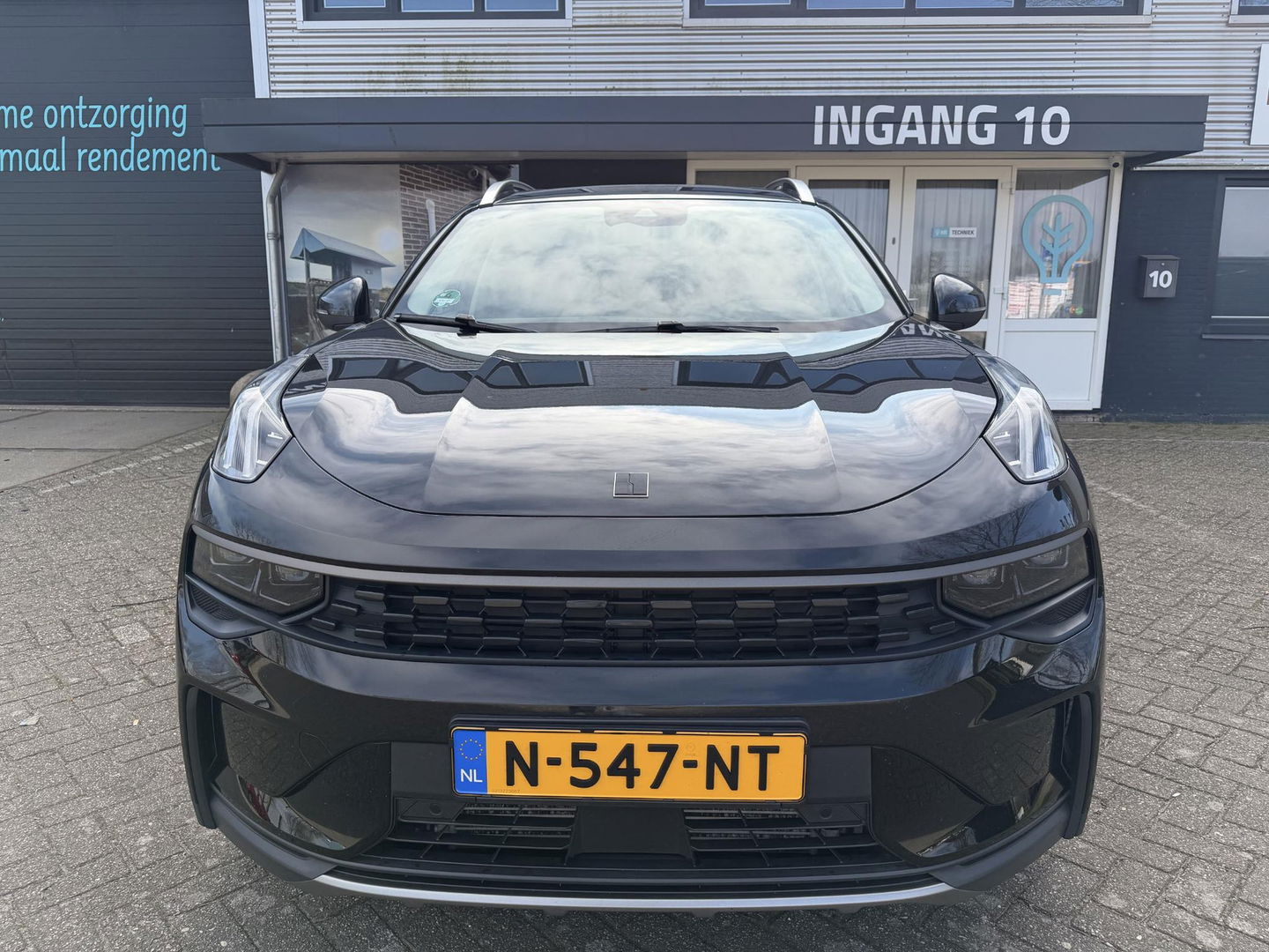 Lynk & Co 01 1.5 zwart l sidebar l camera