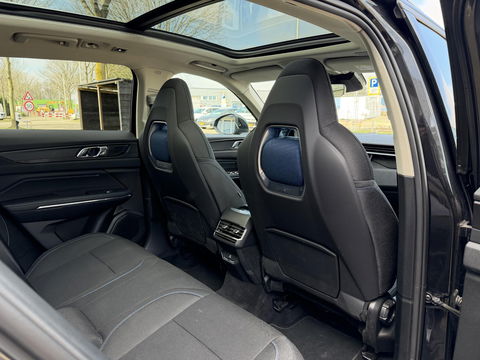 Lynk & Co 01 1.5 zwart l sidebar l camera