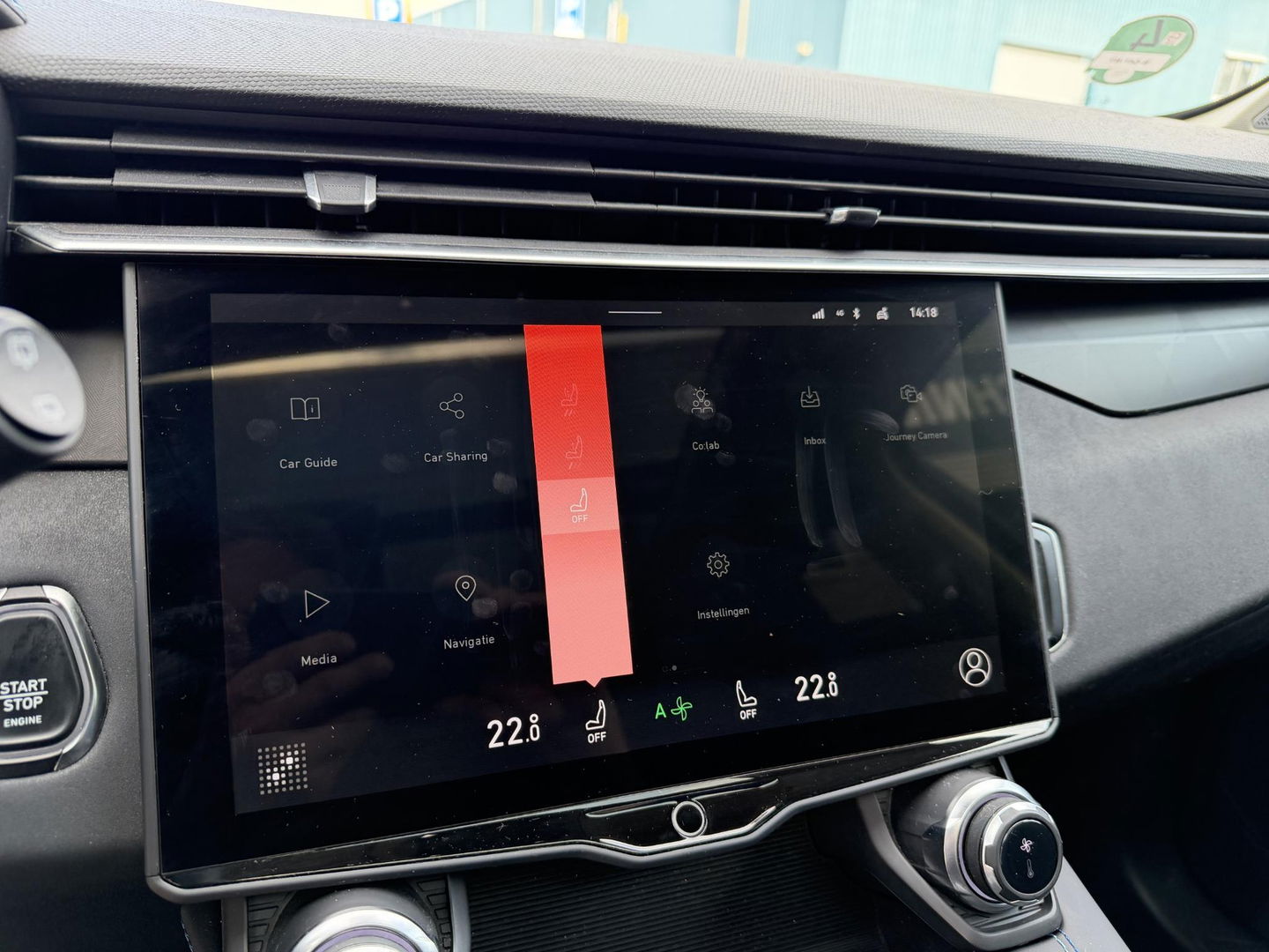 Lynk & Co 01 1.5 zwart l sidebar l camera