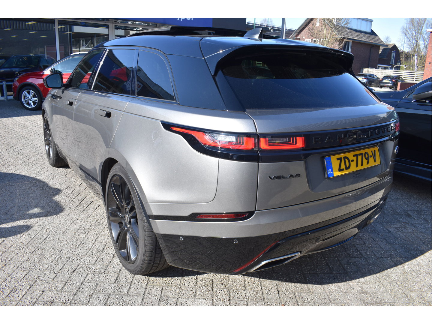 Land Rover Range Rover Velar 3.0 V6 AWD R-Dynamic HSE, ORGINEEL NEDERLANDSE AUTO , BOEKJES,NAP EN ONDERHOUDSHISTORIE