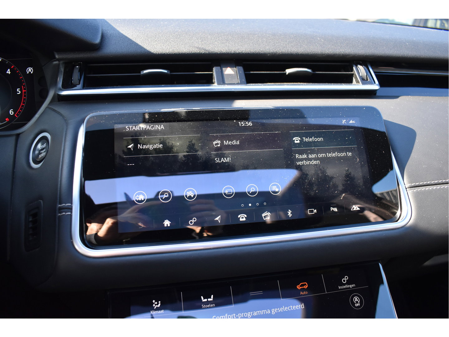 Land Rover Range Rover Velar 3.0 V6 AWD R-Dynamic HSE, ORGINEEL NEDERLANDSE AUTO , BOEKJES,NAP EN ONDERHOUDSHISTORIE