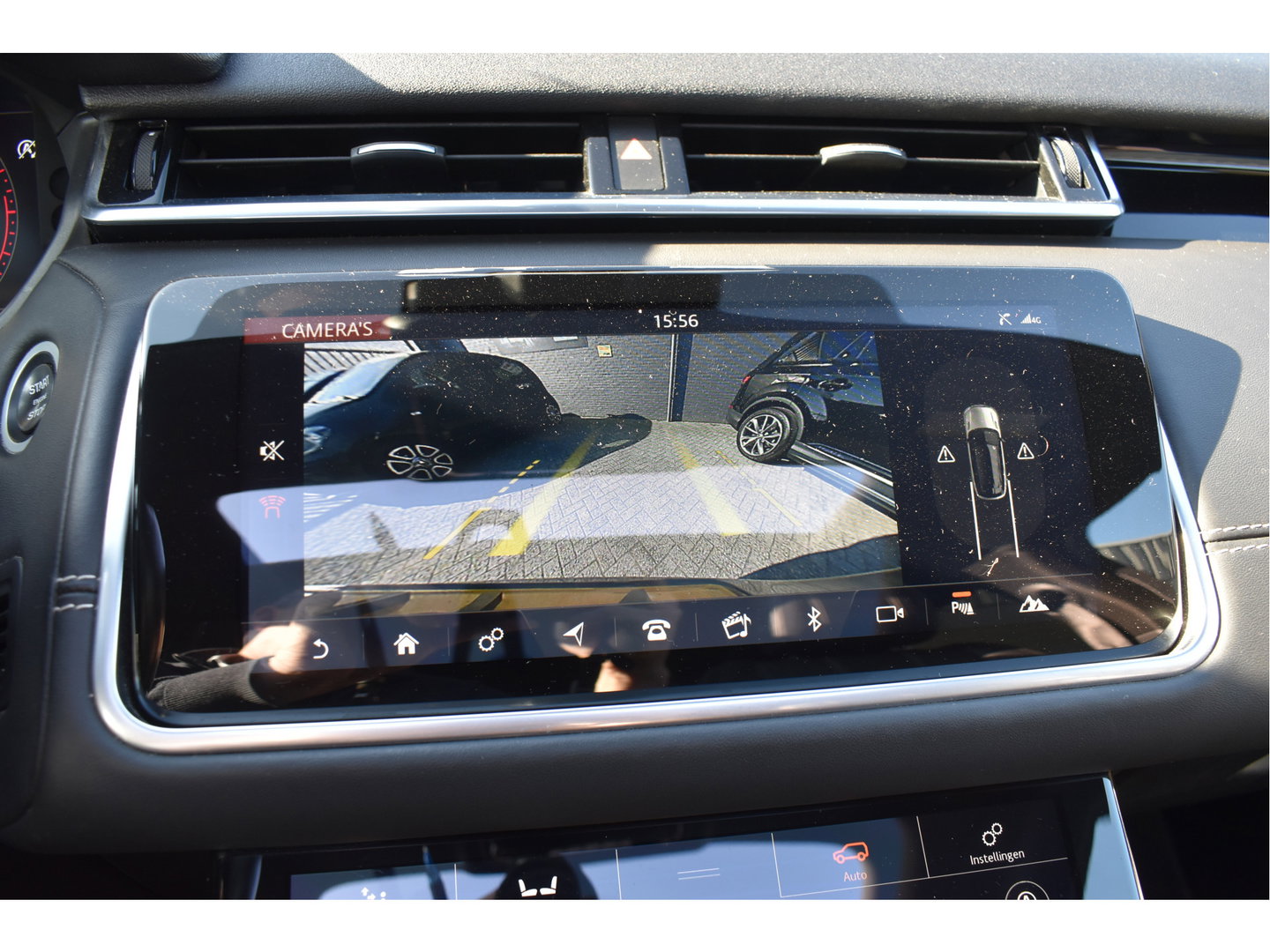 Land Rover Range Rover Velar 3.0 V6 AWD R-Dynamic HSE, ORGINEEL NEDERLANDSE AUTO , BOEKJES,NAP EN ONDERHOUDSHISTORIE