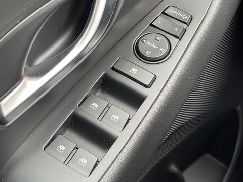 Hyundai i30 Wagon 1.5 T-GDi MHEV Premium | Trekhaak | Stuurwielverarming | Apple Carplay | Stoelverwarming | Achteruitrijcamera | Stop&GO |