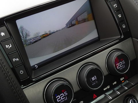 Jaguar F-Type 3.0 V6 Supercharged 400PK Coupé / carbon *NAP*