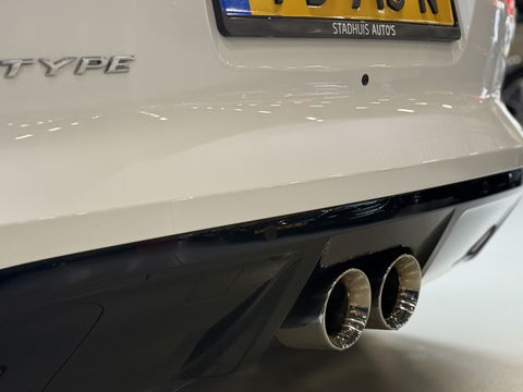 Jaguar F-Type 3.0 V6 Supercharged 400PK Coupé / carbon *NAP*
