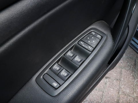 Renault Mégane 1.6 E-Tech Plug-In Hybrid 160 Edition One Trekhaak Leder Adaptive Cruise