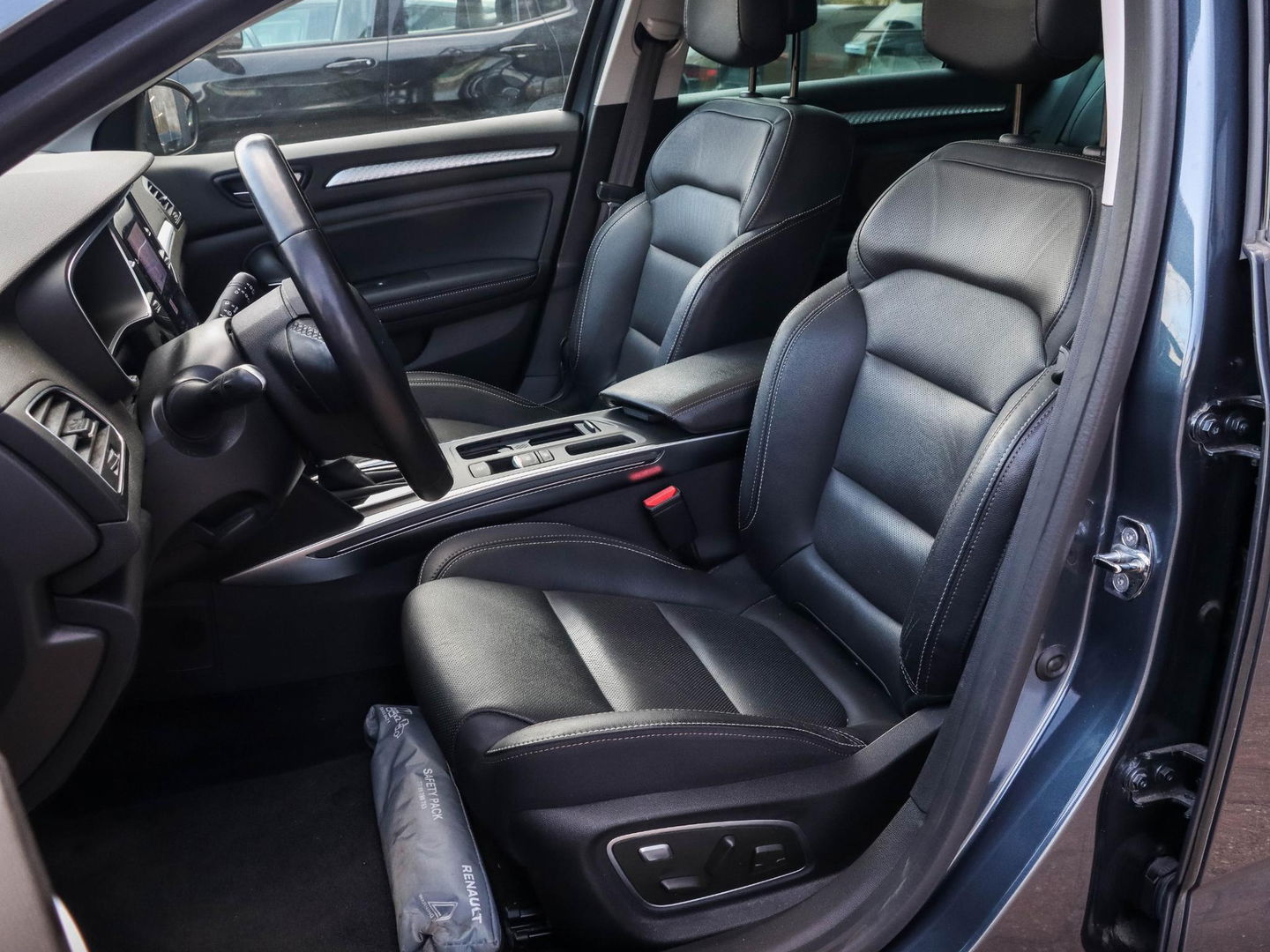 Renault Mégane 1.6 E-Tech Plug-In Hybrid 160 Edition One Trekhaak Leder Adaptive Cruise