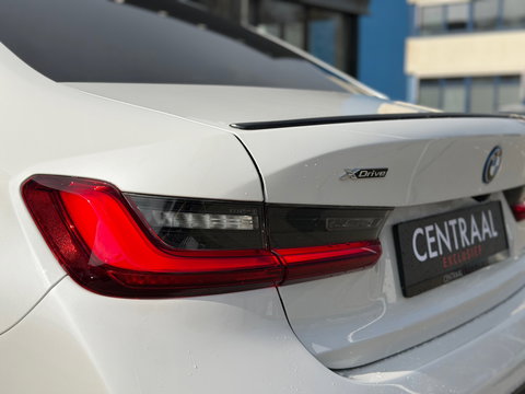 BMW 3-serie 330e xDrive M-Sport Pano|Keyless|HUD|Memory|M-Seats|Carplay|292PK