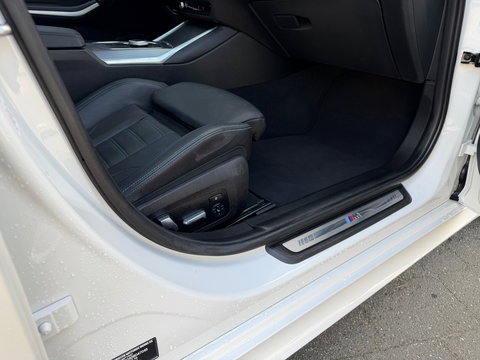 BMW 3-serie 330e xDrive M-Sport Pano|Keyless|HUD|Memory|M-Seats|Carplay|292PK