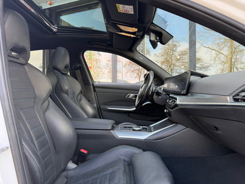 BMW 3-serie 330e xDrive M-Sport Pano|Keyless|HUD|Memory|M-Seats|Carplay|292PK
