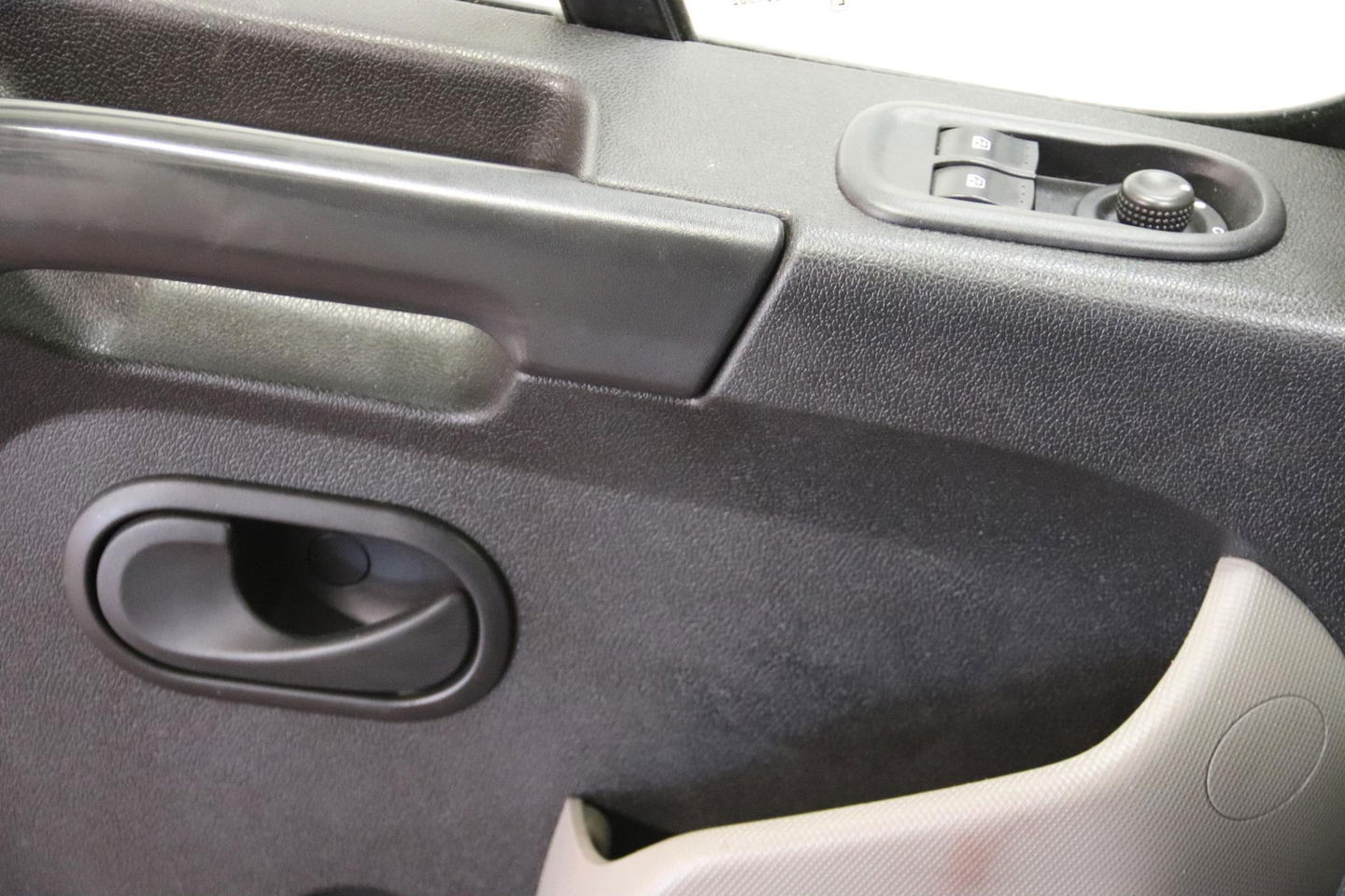 Renault Master 2.3 dCi L2H2 DUBBEL CABINE TREKHAAK Renault Master T35 2.3 dCi L2H2 DUBBEL CABINE TREKHAAK