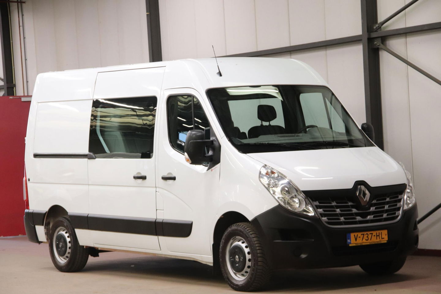 Renault Master 2.3 dCi L2H2 DUBBEL CABINE TREKHAAK Renault Master T35 2.3 dCi L2H2 DUBBEL CABINE TREKHAAK