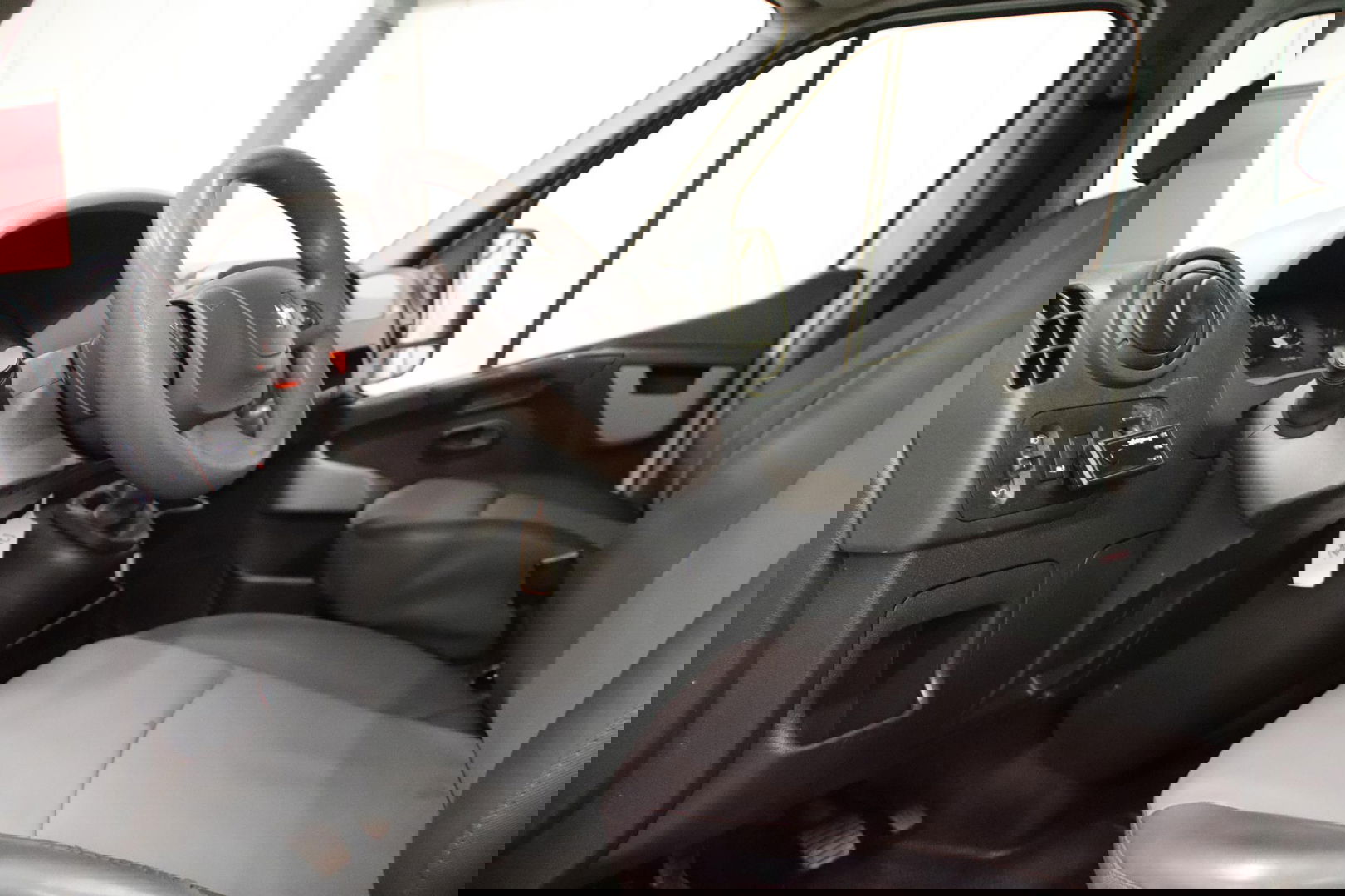 Renault Master 2.3 dCi L2H2 DUBBEL CABINE TREKHAAK Renault Master T35 2.3 dCi L2H2 DUBBEL CABINE TREKHAAK