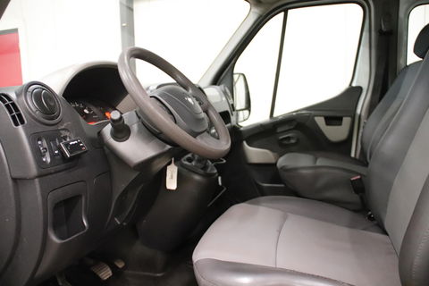 Renault Master 2.3 dCi L2H2 DUBBEL CABINE TREKHAAK Renault Master T35 2.3 dCi L2H2 DUBBEL CABINE TREKHAAK