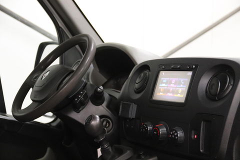 Renault Master 2.3 dCi L2H2 DUBBEL CABINE TREKHAAK Renault Master T35 2.3 dCi L2H2 DUBBEL CABINE TREKHAAK