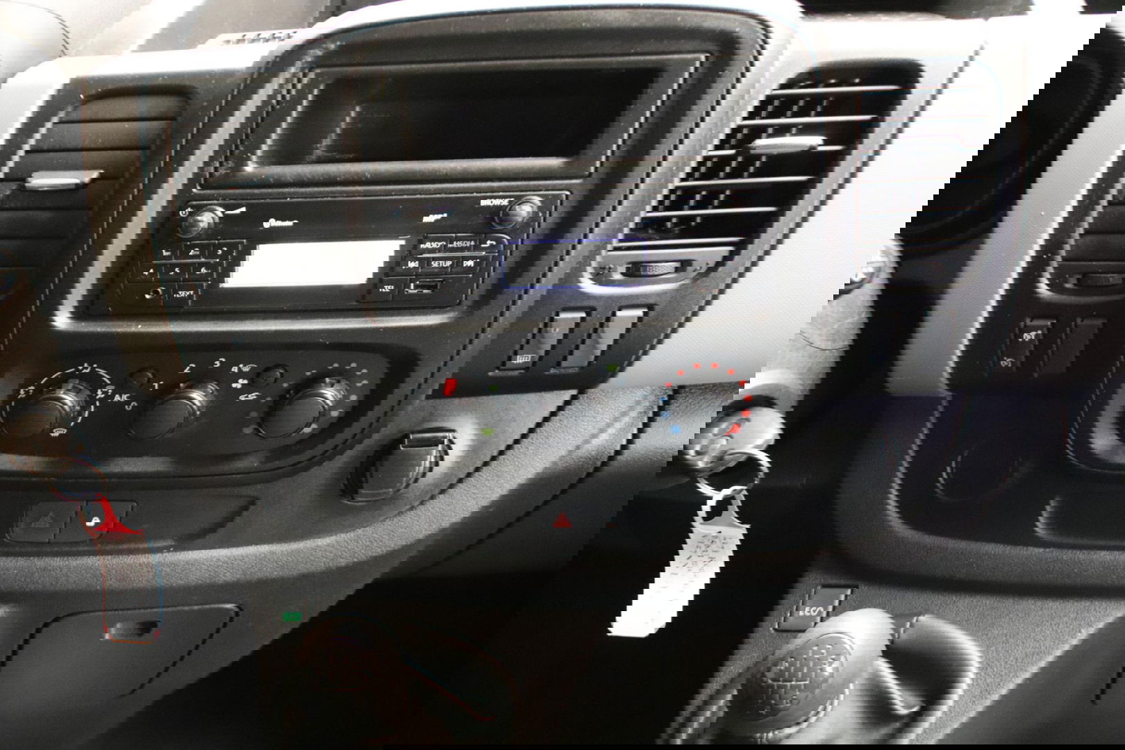 Renault Trafic 1.6 dCi WERKPLAATSINRICHTING AIRCO Renault Trafic 1.6 dCi WERKPLAATSINRICHTING