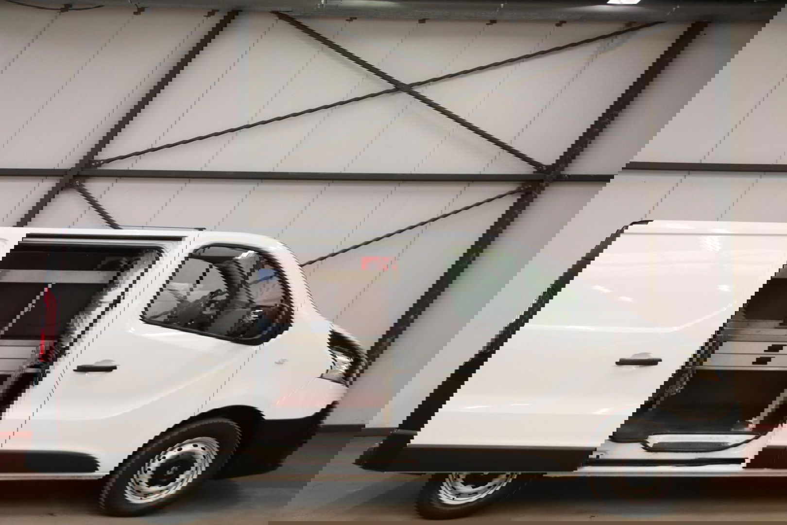 Renault Trafic 1.6 dCi WERKPLAATSINRICHTING AIRCO Renault Trafic 1.6 dCi WERKPLAATSINRICHTING