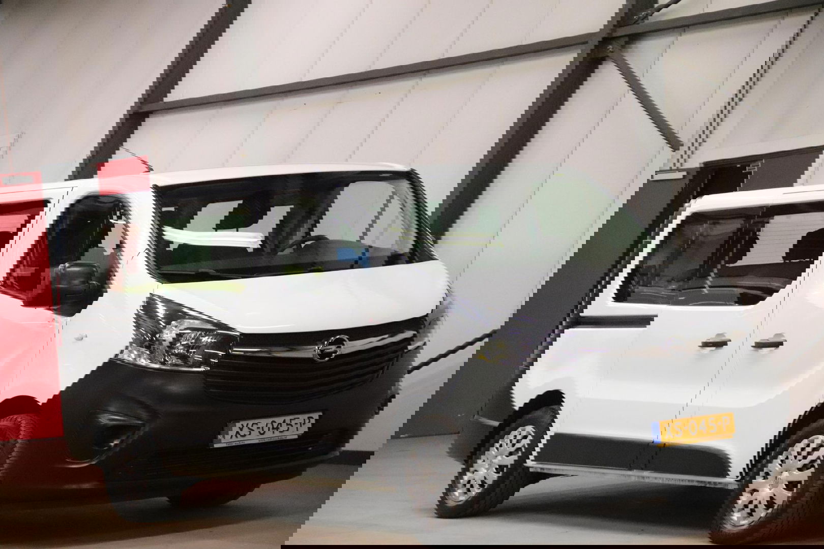 Opel Vivaro Combi 1.6 CDTI PERSONEN VERVOER 9 PERSOONS PERSONENBUS Opel Vivaro Combi 1.6 CDTI PERSONENVERVOER 9 PERSOONS PERSONENBUS