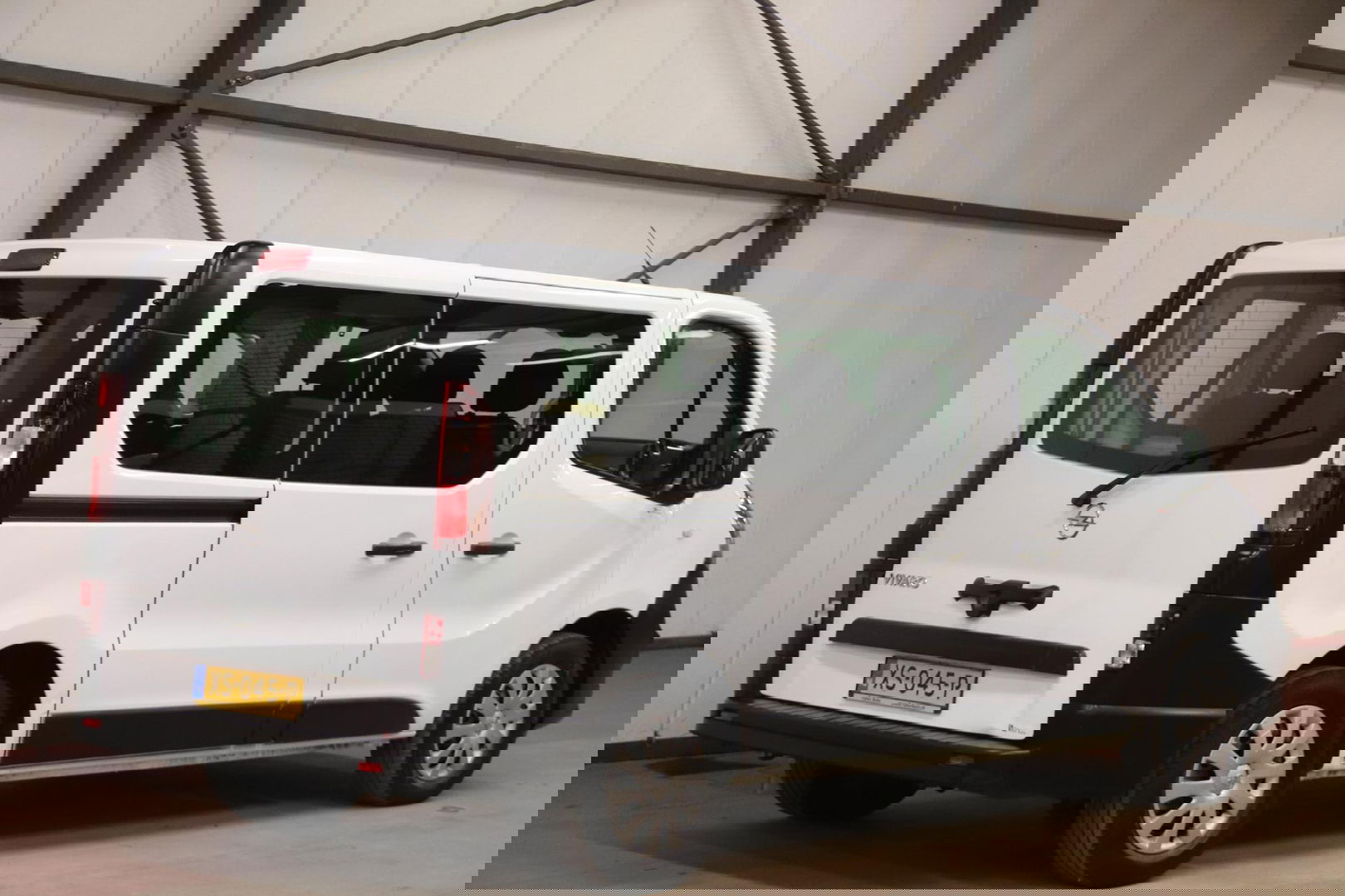 Opel Vivaro Combi 1.6 CDTI PERSONEN VERVOER 9 PERSOONS PERSONENBUS Opel Vivaro Combi 1.6 CDTI PERSONENVERVOER 9 PERSOONS PERSONENBUS