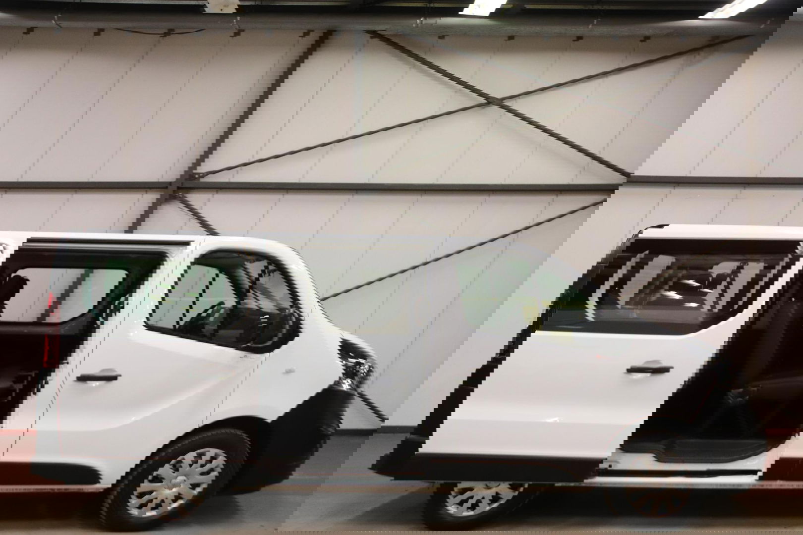 Opel Vivaro Combi 1.6 CDTI PERSONEN VERVOER 9 PERSOONS PERSONENBUS Opel Vivaro Combi 1.6 CDTI PERSONENVERVOER 9 PERSOONS PERSONENBUS