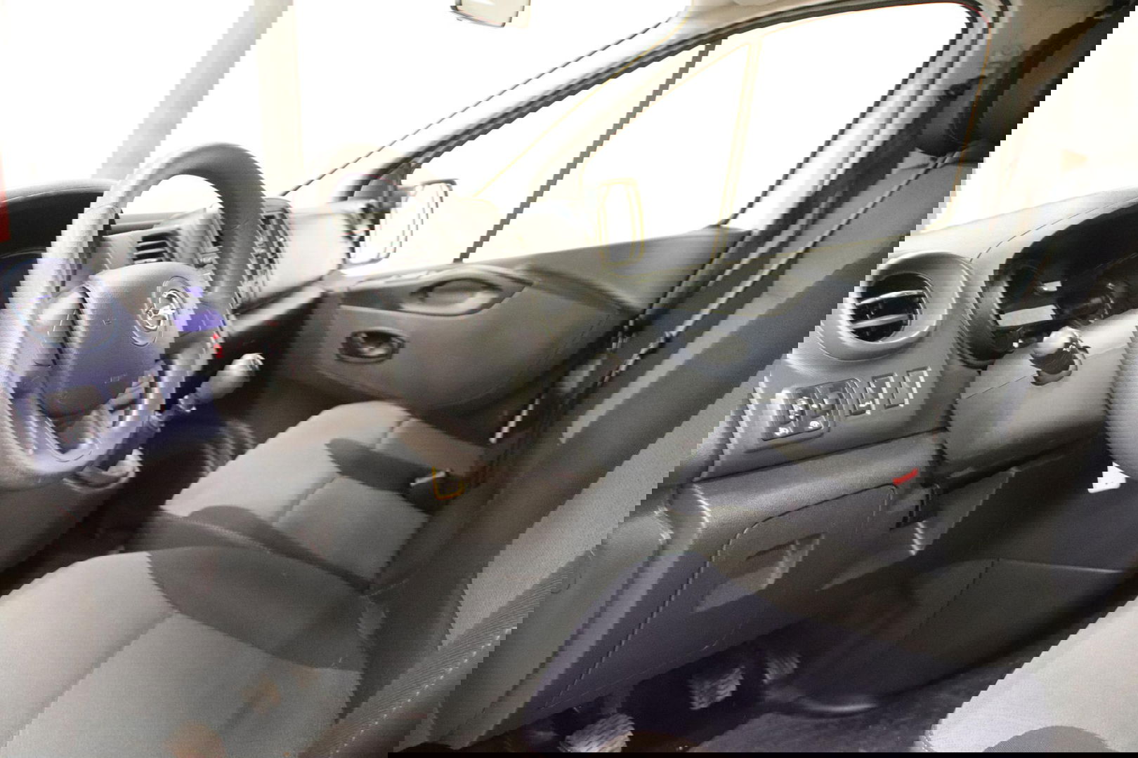 Opel Vivaro Combi 1.6 CDTI PERSONEN VERVOER 9 PERSOONS PERSONENBUS Opel Vivaro Combi 1.6 CDTI PERSONENVERVOER 9 PERSOONS PERSONENBUS