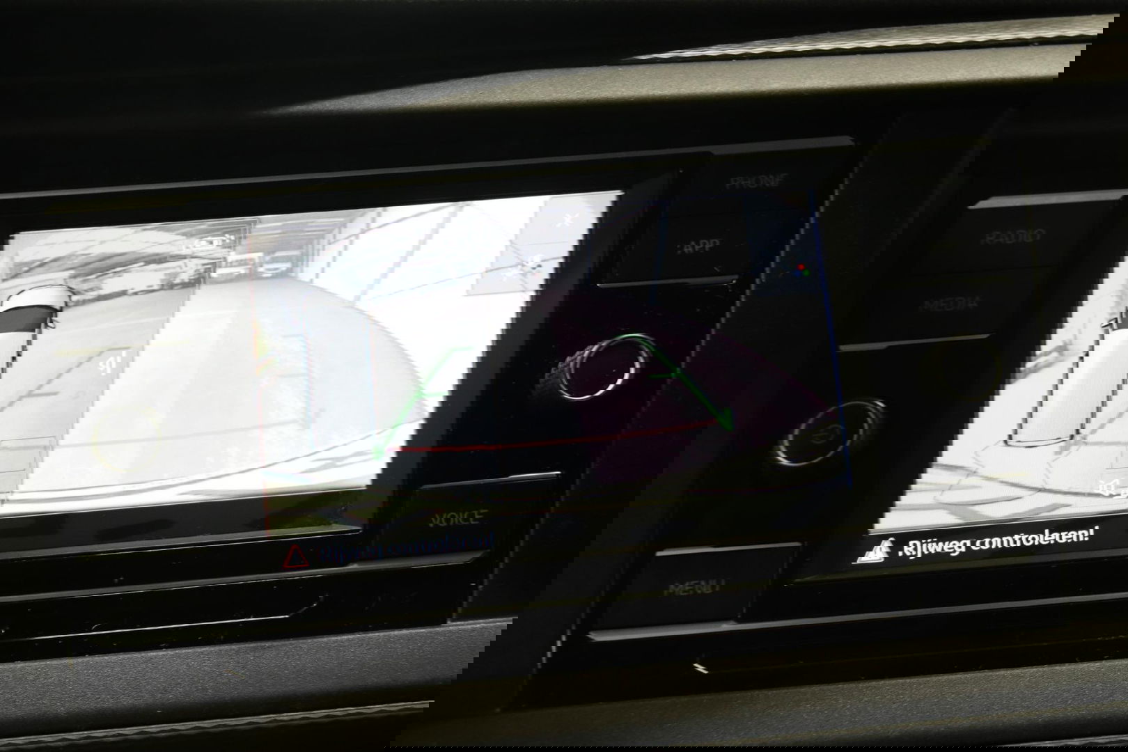 Volkswagen Transporter 2.0 TDI L2H1 LANG EURO 6 ACHTERUITRIJCAMERA Volkswagen Transporter 2.0 TDI L2H1 EURO 6 ACHTERUITRIJCAMERA