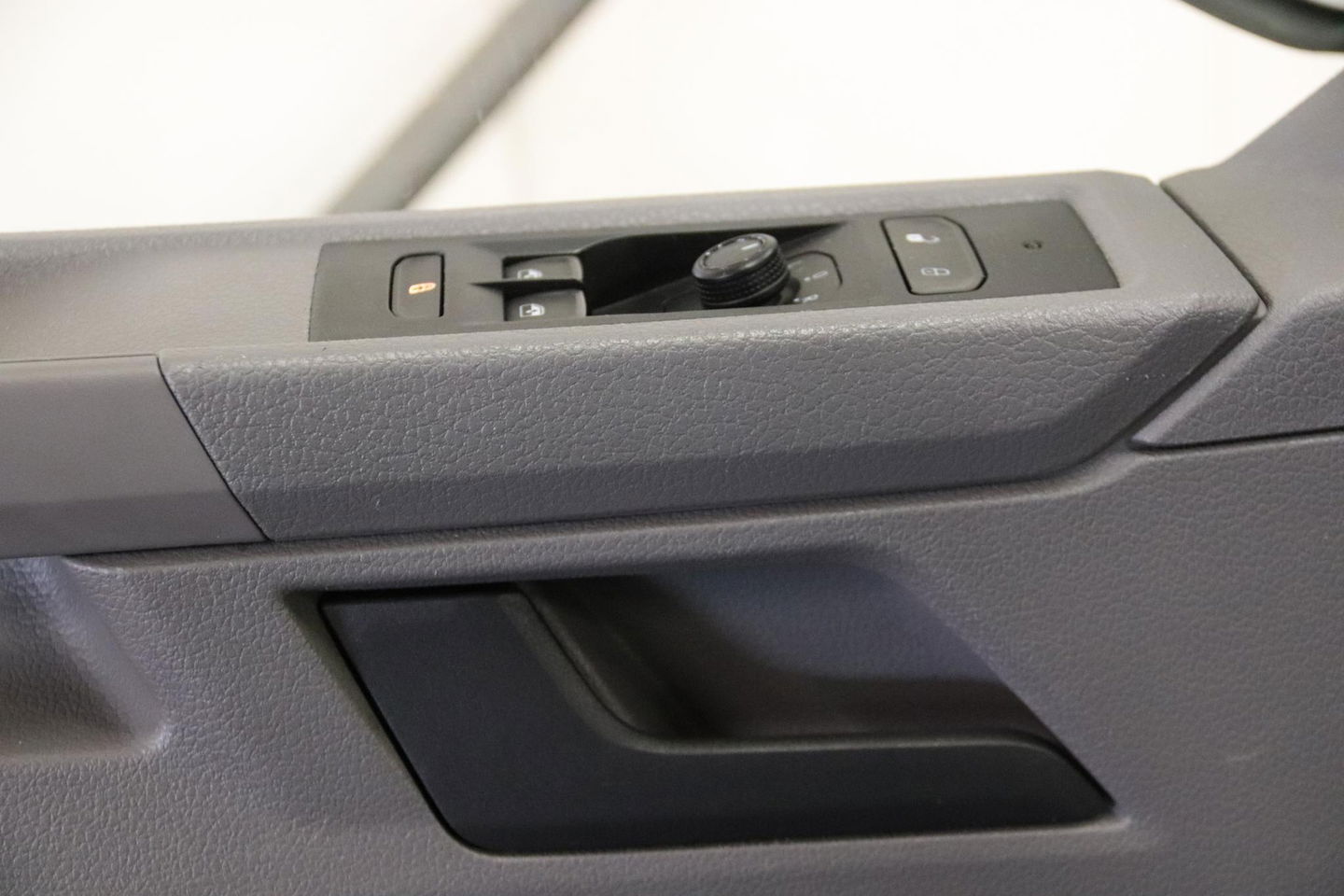 Volkswagen Transporter 2.0 TDI L2H1 LANG EURO 6 ACHTERUITRIJCAMERA Volkswagen Transporter 2.0 TDI L2H1 EURO 6 ACHTERUITRIJCAMERA