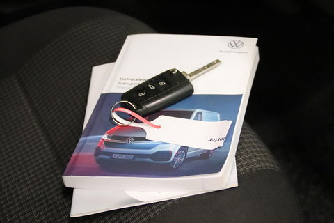 Volkswagen Transporter 2.0 TDI L2H1 LANG EURO 6 ACHTERUITRIJCAMERA Volkswagen Transporter 2.0 TDI L2H1 EURO 6 ACHTERUITRIJCAMERA