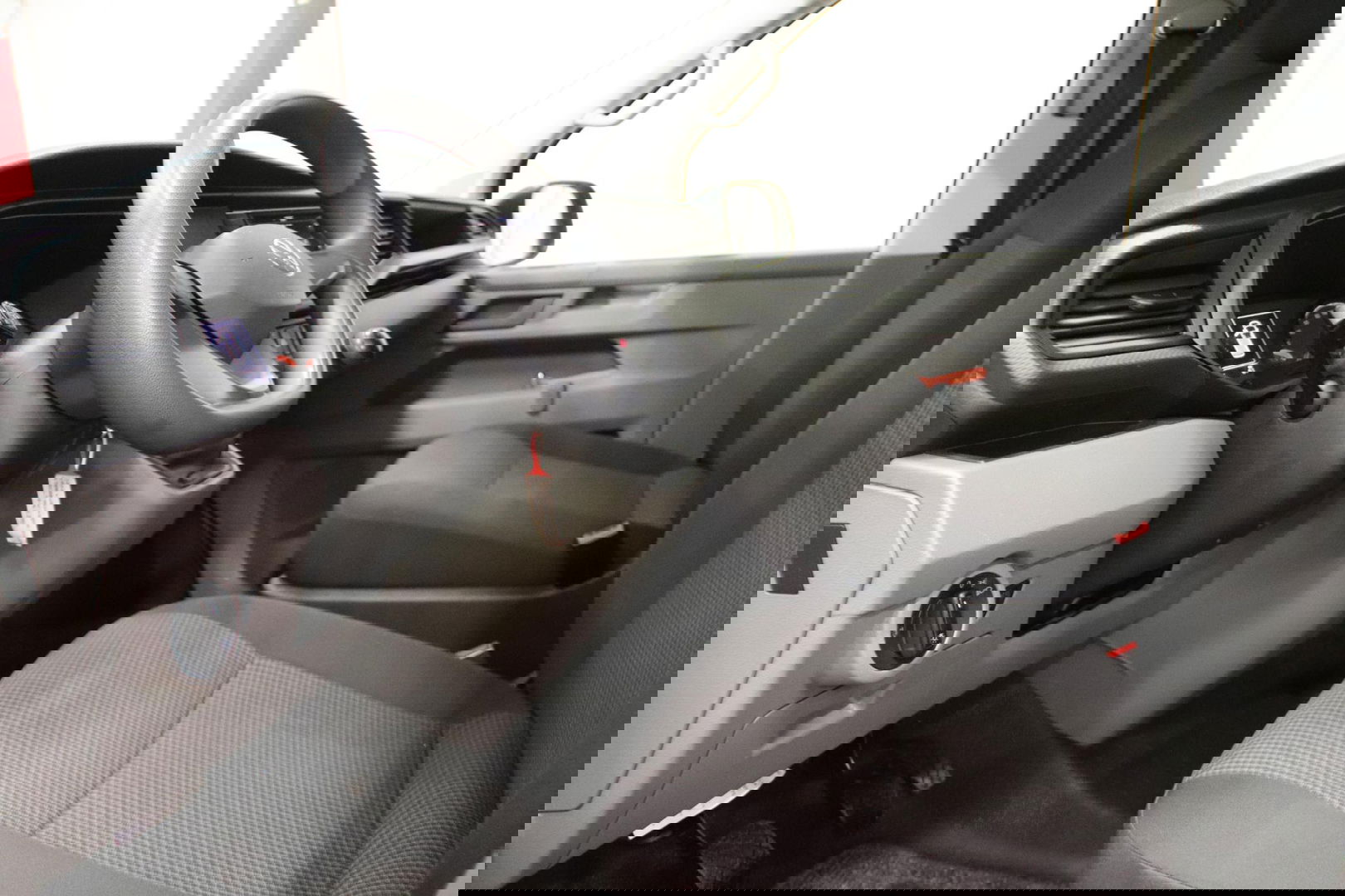 Volkswagen Transporter 2.0 TDI L2H1 LANG EURO 6 ACHTERUITRIJCAMERA Volkswagen Transporter 2.0 TDI L2H1 EURO 6 ACHTERUITRIJCAMERA