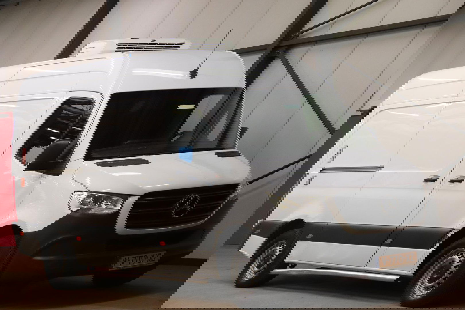 Mercedes-Benz Sprinter 316 L2H2 KOELWAGEN VRIESAUTO MET LAADKLEP