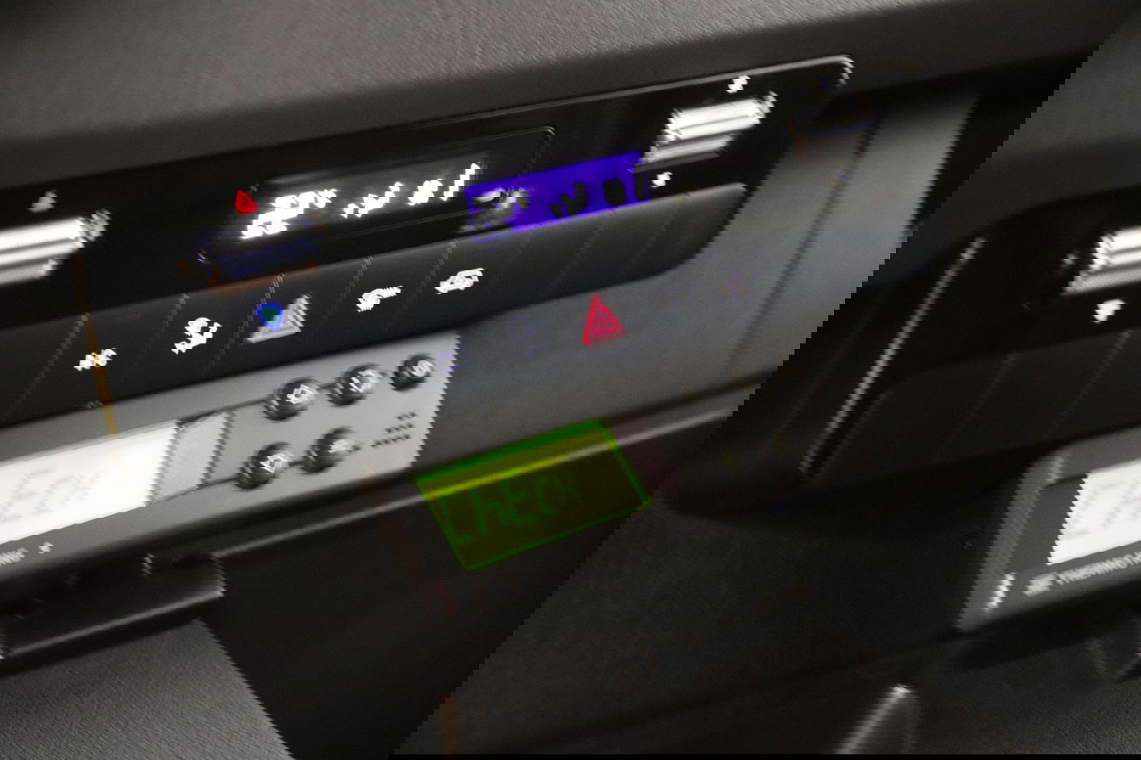 Mercedes-Benz Sprinter 316 L2H2 KOELWAGEN VRIESAUTO MET LAADKLEP