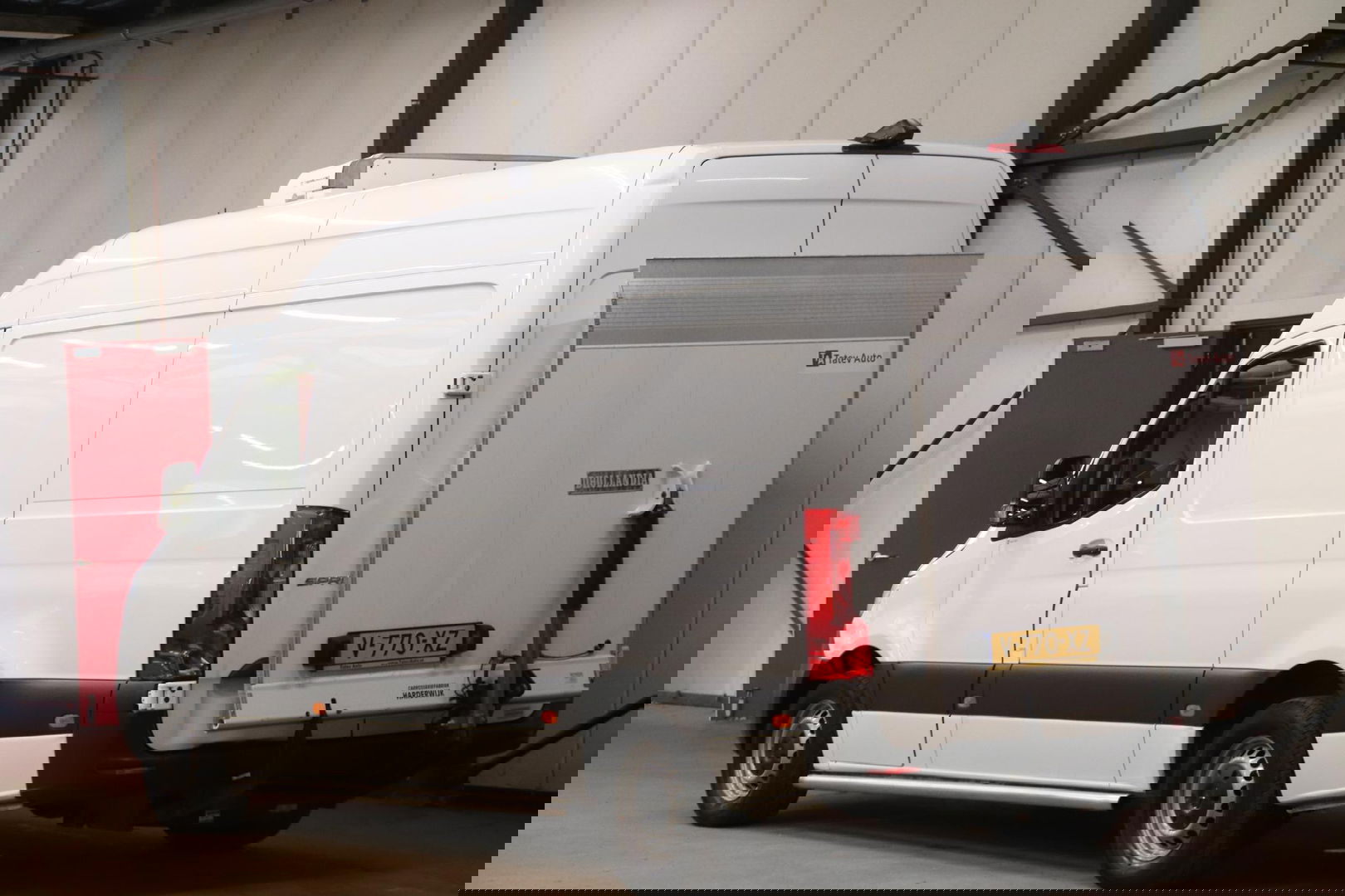 Mercedes-Benz Sprinter 316 L2H2 KOELWAGEN VRIESAUTO MET LAADKLEP