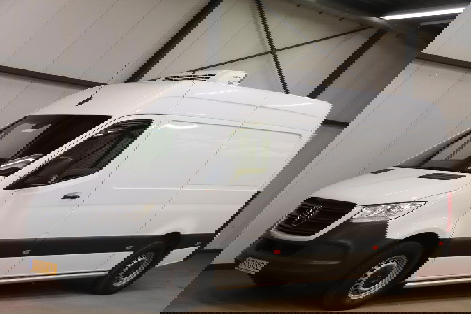 Mercedes-Benz Sprinter 316 L2H2 KOELWAGEN VRIESAUTO MET LAADKLEP
