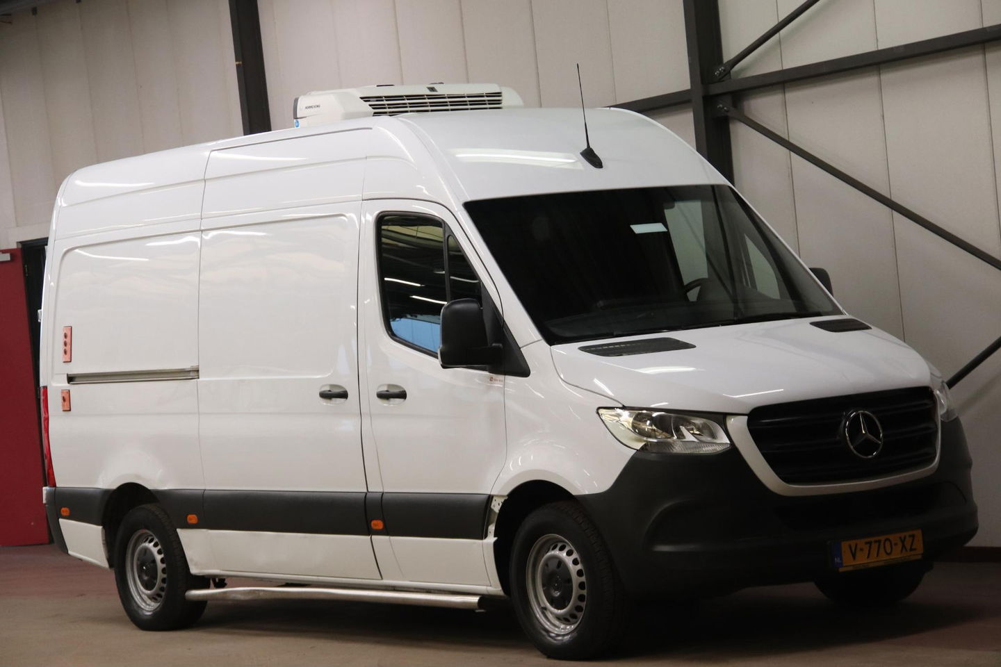 Mercedes-Benz Sprinter 316 L2H2 KOELWAGEN VRIESAUTO MET LAADKLEP