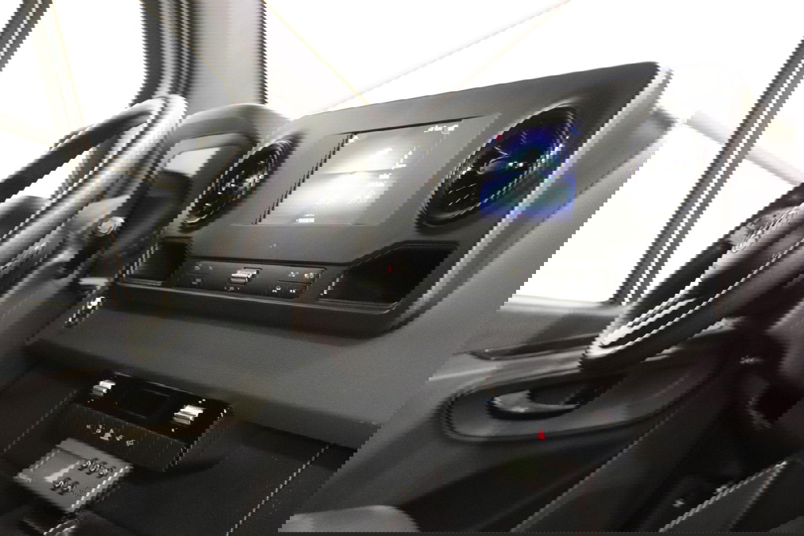 Mercedes-Benz Sprinter 316 L2H2 KOELWAGEN VRIESAUTO MET LAADKLEP