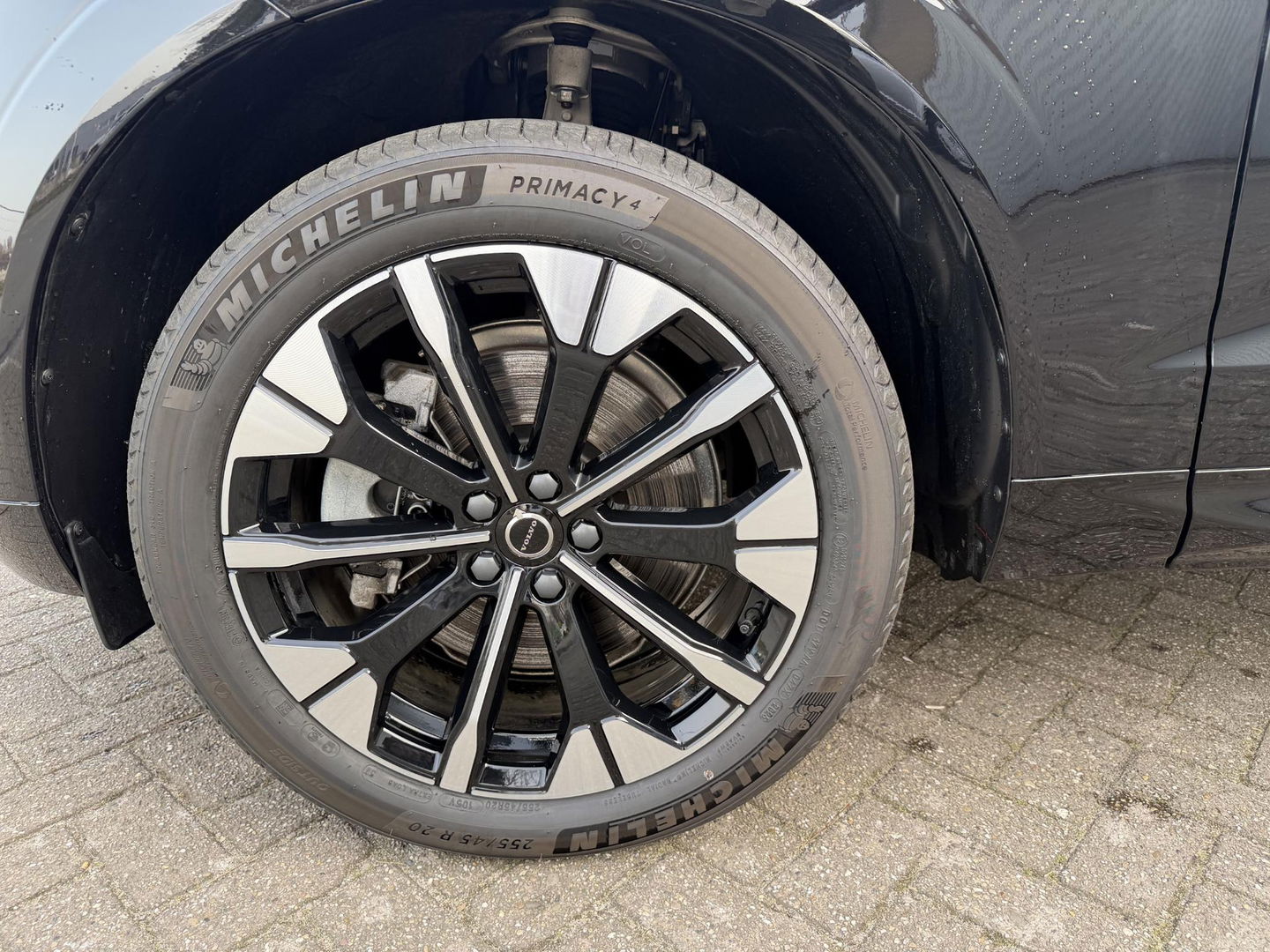 Volvo XC60 2.0 T6 Plug-in hybrid AWD Ultra Bright Luchtvering l Trekhaak l 360