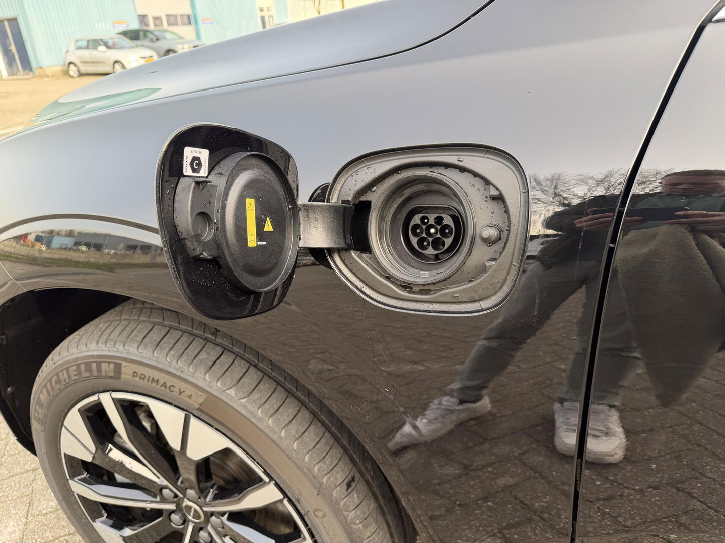 Volvo XC60 2.0 T6 Plug-in hybrid AWD Ultra Bright Luchtvering l Trekhaak l 360